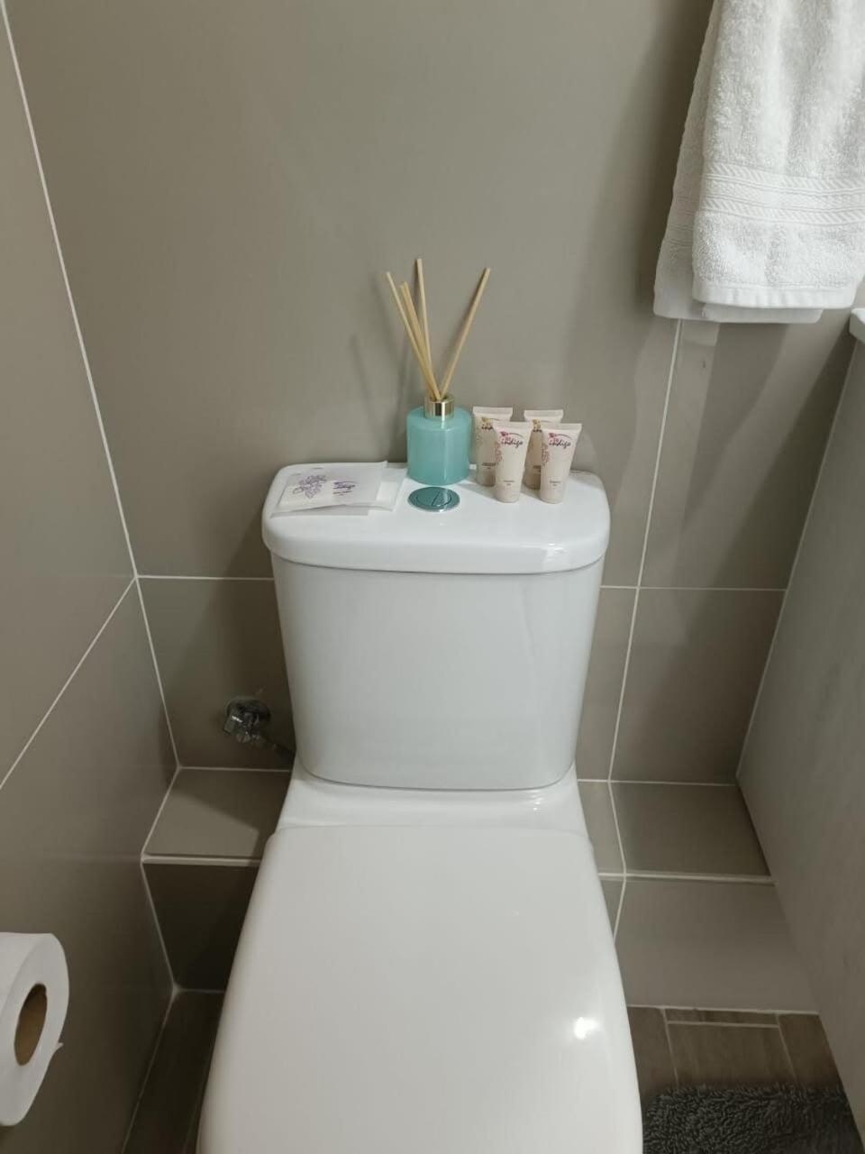 Hom I Estudio A Estrenar En La Mejor Zona Frente Al Mall 0818 Apartamento